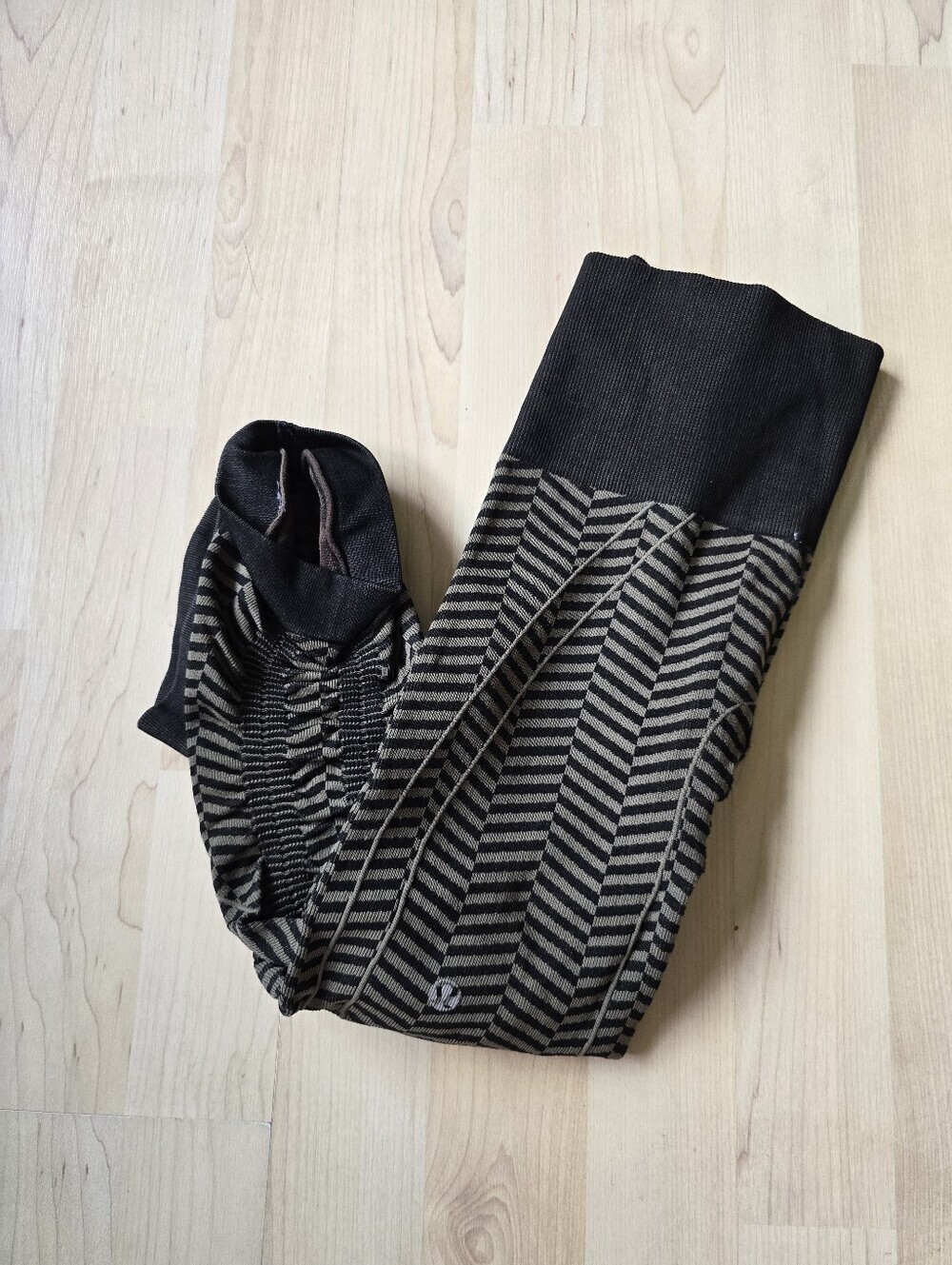 Lululemon In The Flow Crop II Size 4